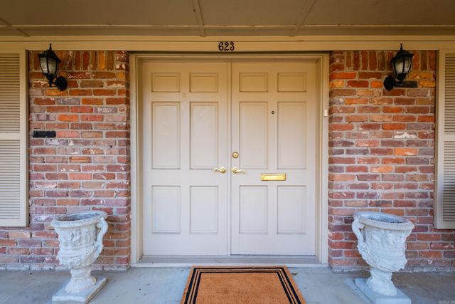 623 Choctaw Circle, Little Rock, AR 72205