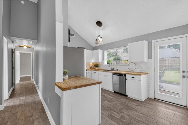 2018 Creston Drive, Spring, TX 77386