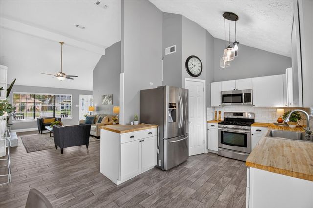 2018 Creston Drive, Spring, TX 77386