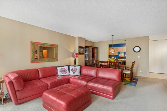 70 W Huron Street 1804, Chicago, IL 60654