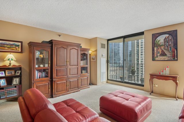 70 W Huron Street 1804, Chicago, IL 60654