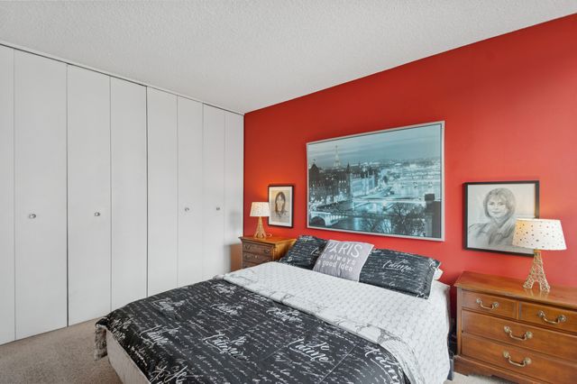 70 W Huron Street 1804, Chicago, IL 60654