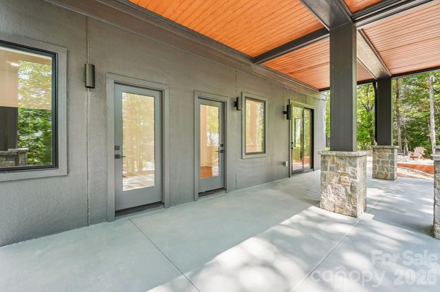 236 Glazener Road, Brevard, NC 28712