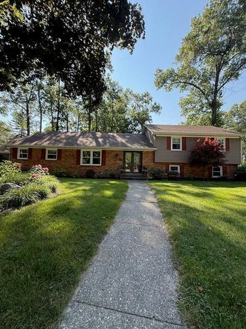 4000 Hemlock Drive, Valparaiso, IN 46383
