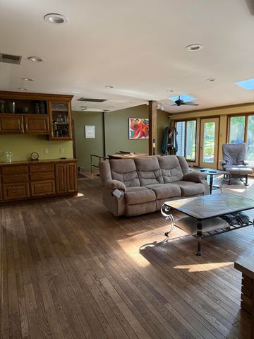 4000 Hemlock Drive, Valparaiso, IN 46383