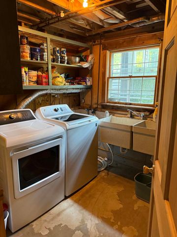4000 Hemlock Drive, Valparaiso, IN 46383
