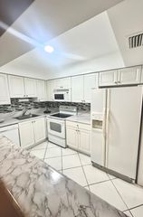 4158 Inverrary Drive 405, Lauderhill, FL 33319