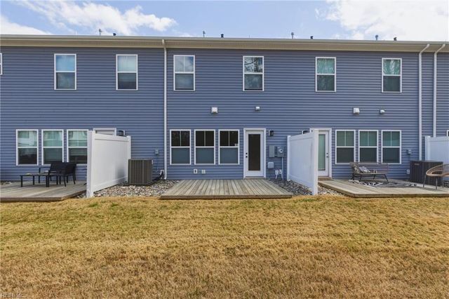 1000 Opal St Unit 101, Suffolk, VA 23435