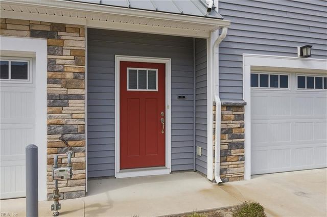 1000 Opal St Unit 101, Suffolk, VA 23435