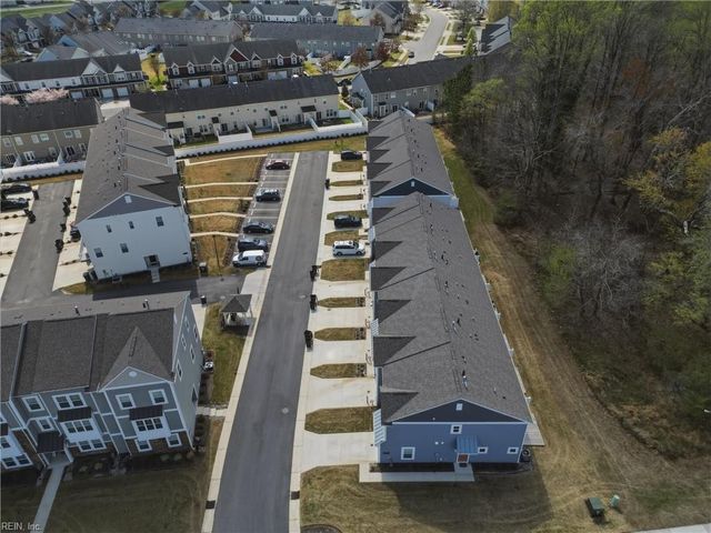 1000 Opal St Unit 101, Suffolk, VA 23435