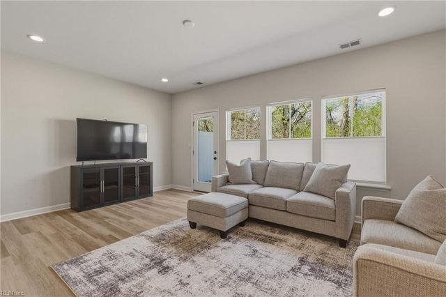 1000 Opal St Unit 101, Suffolk, VA 23435