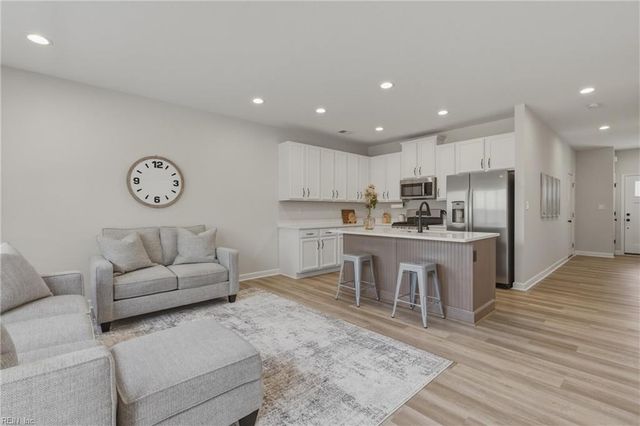 1000 Opal St Unit 101, Suffolk, VA 23435