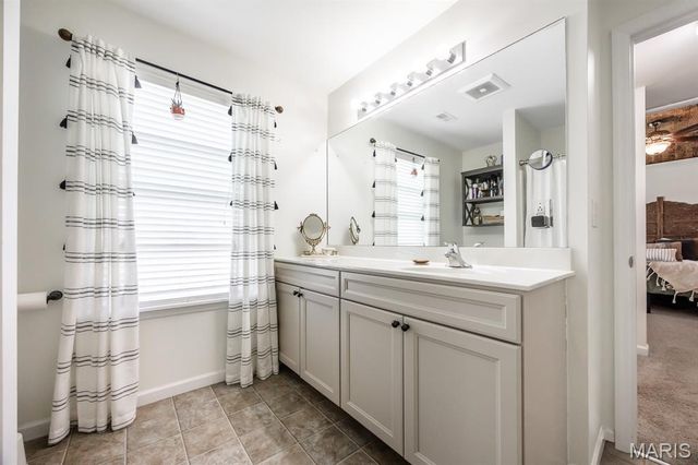 2725 Cedar Grove Drive, Belleville, IL 62221