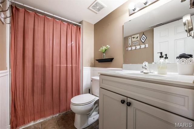 2725 Cedar Grove Drive, Belleville, IL 62221