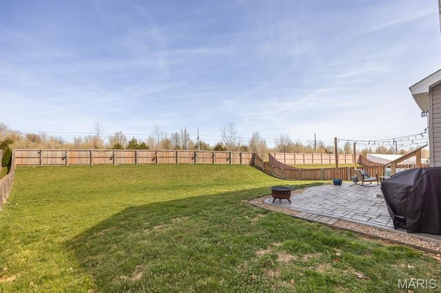 2725 Cedar Grove Drive, Belleville, IL 62221