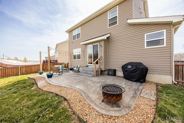 2725 Cedar Grove Drive, Belleville, IL 62221