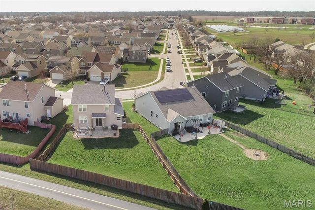 2725 Cedar Grove Drive, Belleville, IL 62221