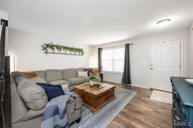 2725 Cedar Grove Drive, Belleville, IL 62221