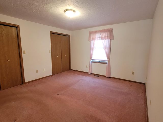 4256 Midfield Street 4256 Midfield Street, Springfield, OH 45503