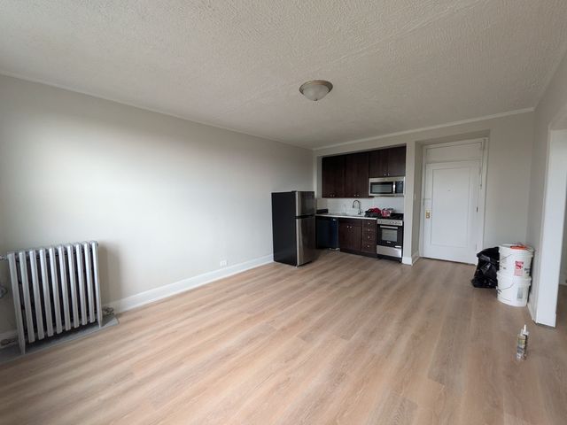 3335 W Diversey Avenue 313, Chicago, IL 60647