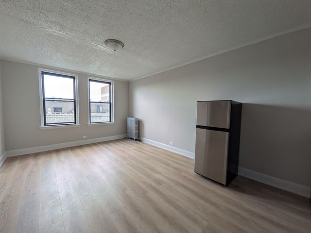 3335 W Diversey Avenue 313, Chicago, IL 60647