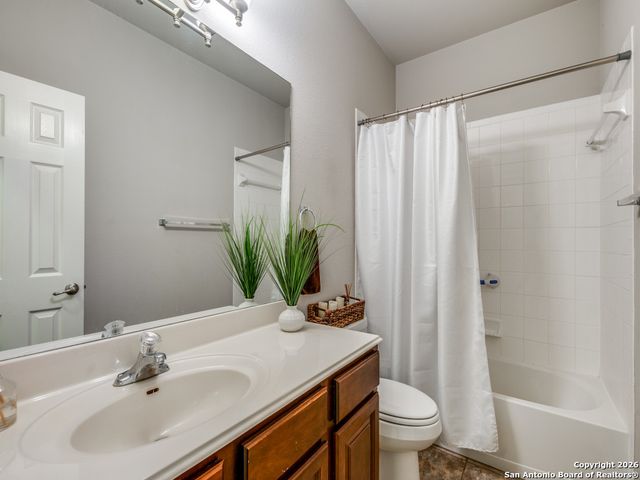 25427 Bunker Dr, San Antonio, TX 78260