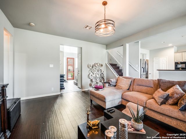 25427 Bunker Dr, San Antonio, TX 78260