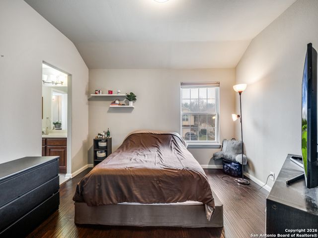 25427 Bunker Dr, San Antonio, TX 78260