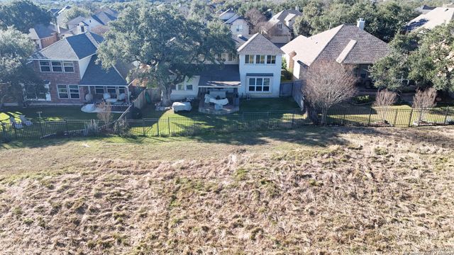 25427 Bunker Dr, San Antonio, TX 78260