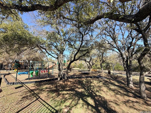 25427 Bunker Dr, San Antonio, TX 78260