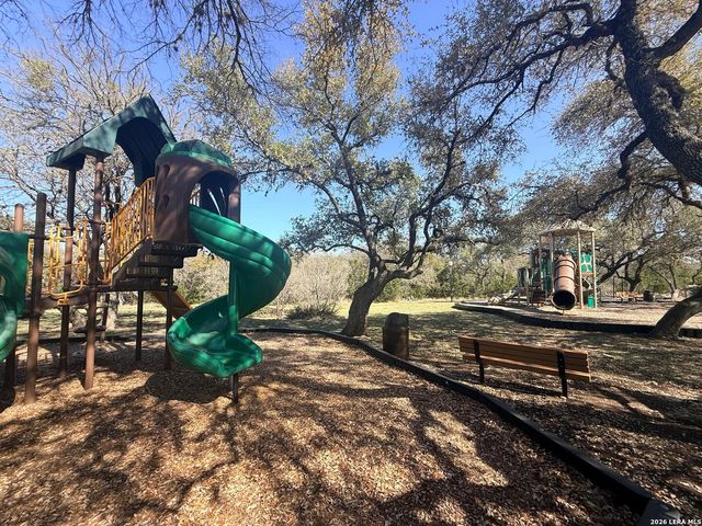 25427 Bunker Dr, San Antonio, TX 78260