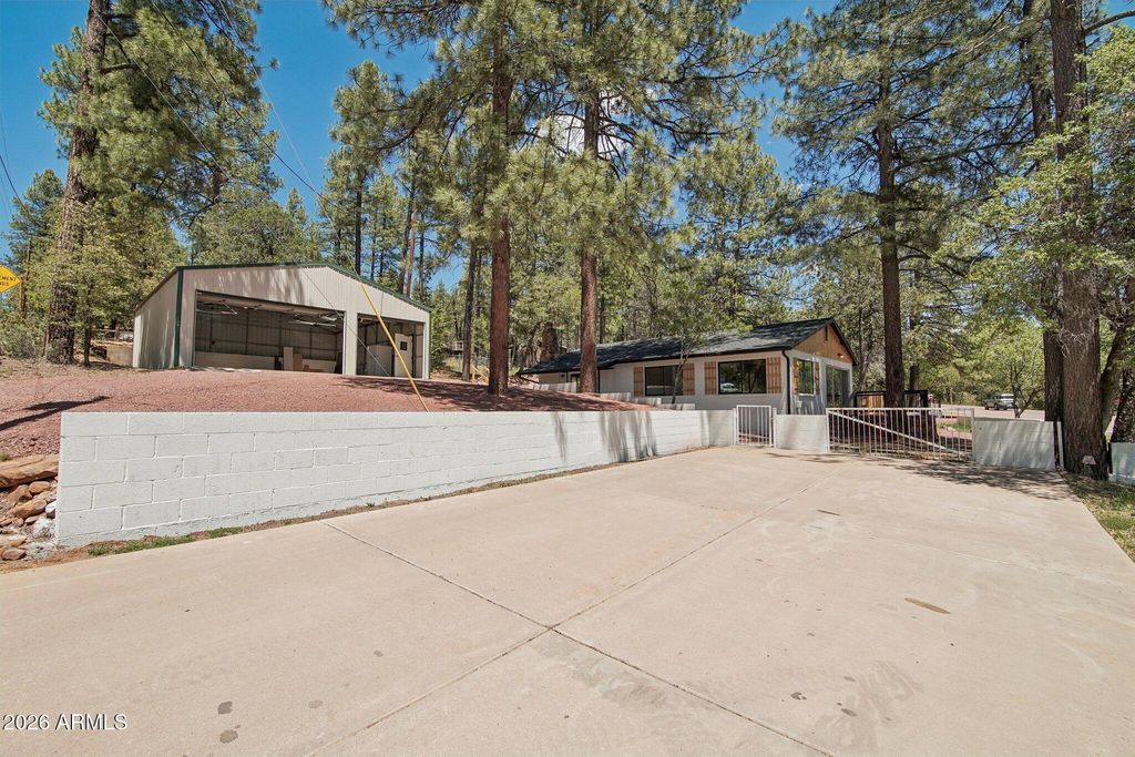 Image 26 of property listing at 8324 W FOSSIL CREEK Road, Pine, AZ 85544
