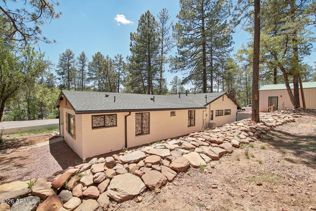Image 27 of property listing at 8324 W FOSSIL CREEK Road, Pine, AZ 85544