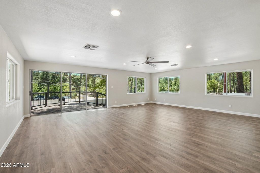Image 6 of property listing at 8324 W FOSSIL CREEK Road, Pine, AZ 85544