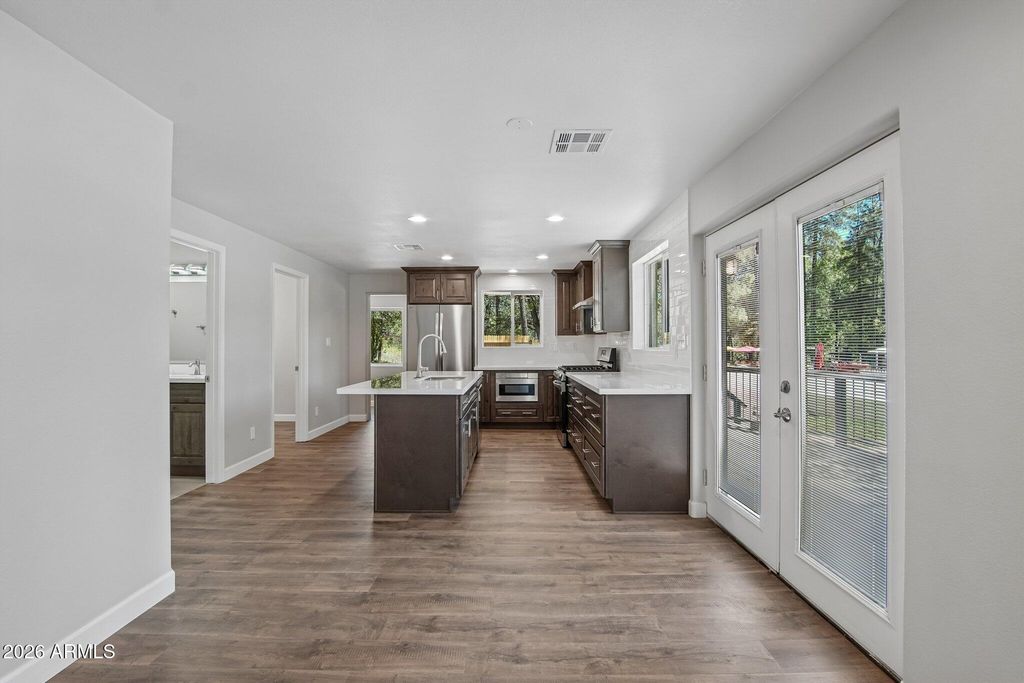 Image 9 of property listing at 8324 W FOSSIL CREEK Road, Pine, AZ 85544