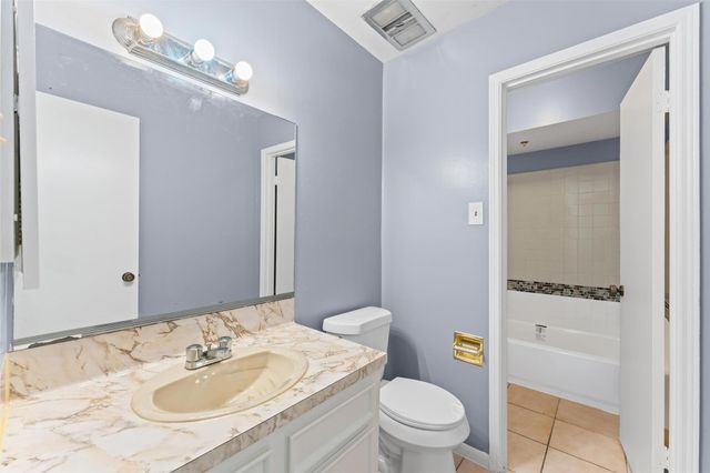 1076 Willow Oaks Circle, Pasadena, TX 77506