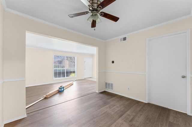 1076 Willow Oaks Circle, Pasadena, TX 77506