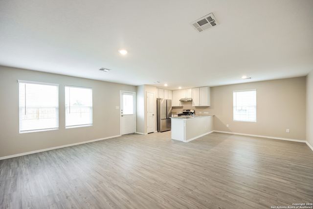 10615 Mcclintock Drive, Converse, TX 78109