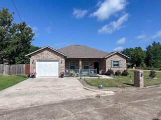 168 Tupelo St, Pittsburg, TX 75686