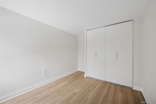 70 Pheasant Run, Roslyn, NY 11576