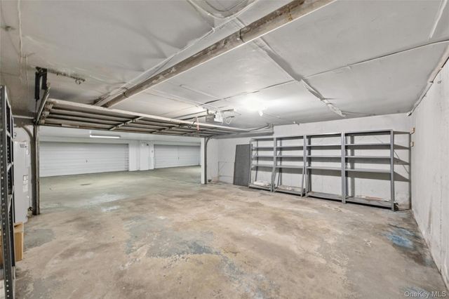 70 Pheasant Run, Roslyn, NY 11576