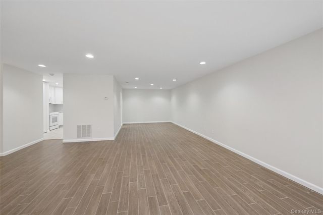 70 Pheasant Run, Roslyn, NY 11576