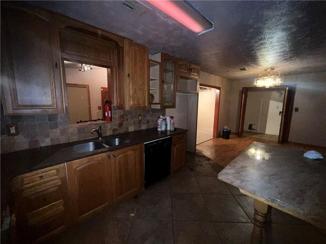 1112 Reynolds Court, Morrow, GA 30260