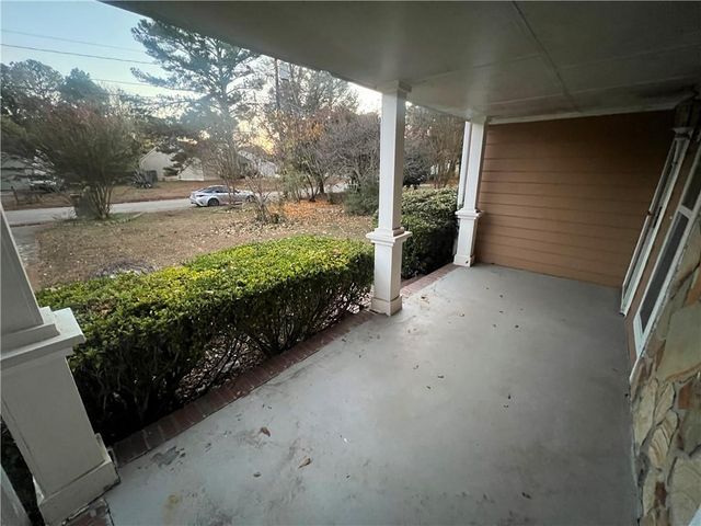 1112 Reynolds Court, Morrow, GA 30260