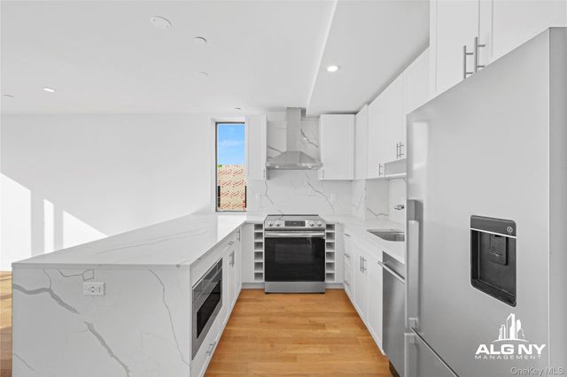 183 Beach 101st Street 3B, Rockaway Park, NY 11694