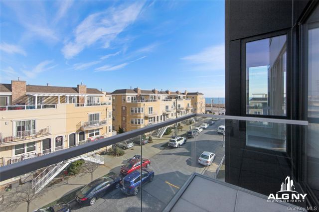183 Beach 101st Street 3B, Rockaway Park, NY 11694