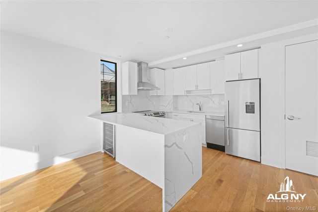 183 Beach 101st Street 3B, Rockaway Park, NY 11694