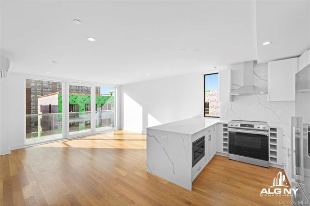 183 Beach 101st Street 3B, Rockaway Park, NY 11694