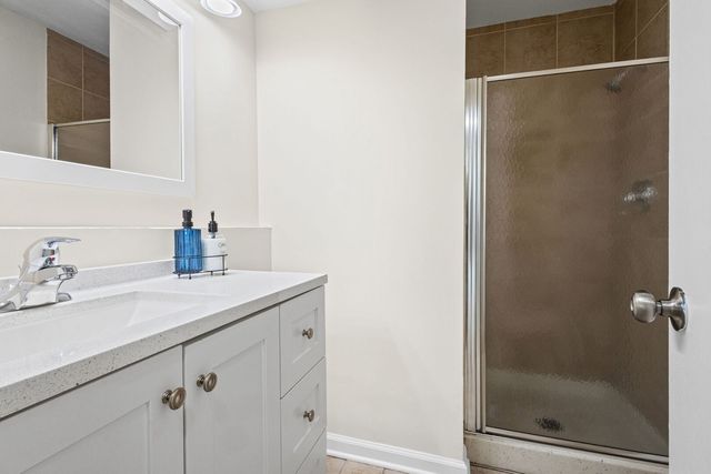 1926 Prairie Square 134, Schaumburg, IL 60173