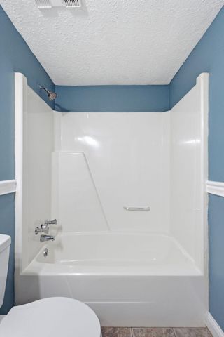 3333 Royal Wood Road, Lexington, KY 40515